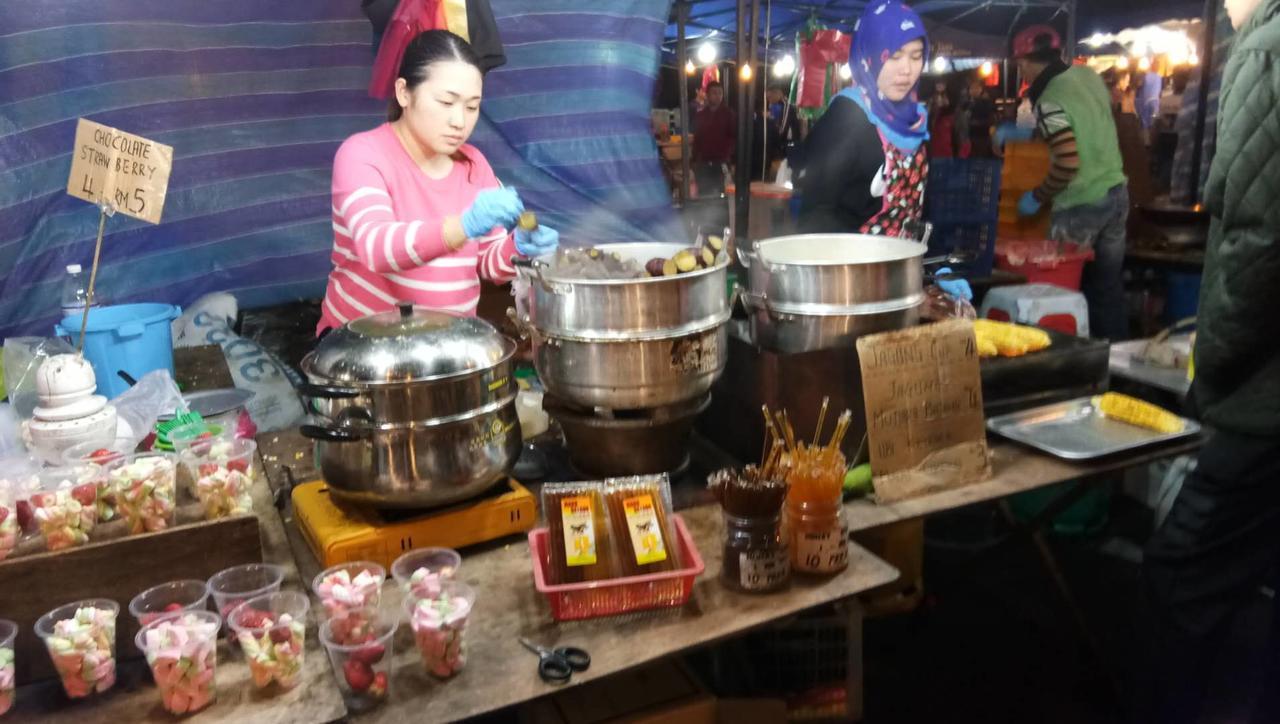 Famous Night Market Nearby *